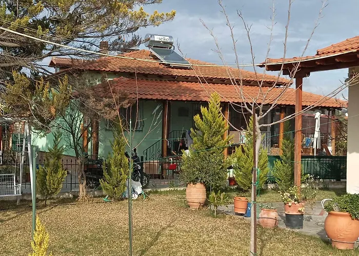 Vilă House Nea Plagia