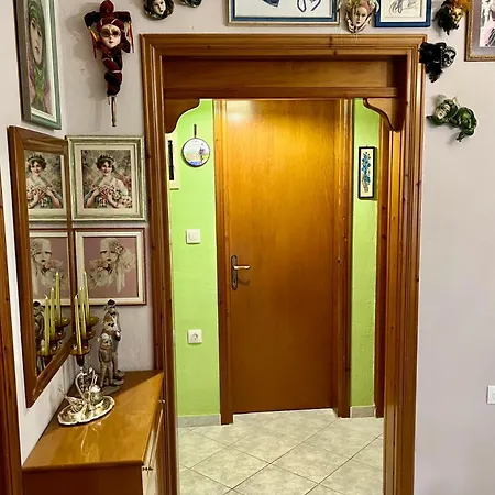 Vilă House *