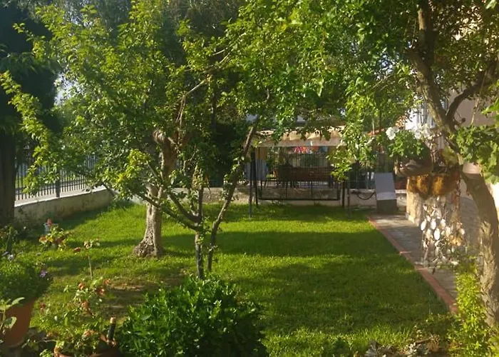 فيلة House