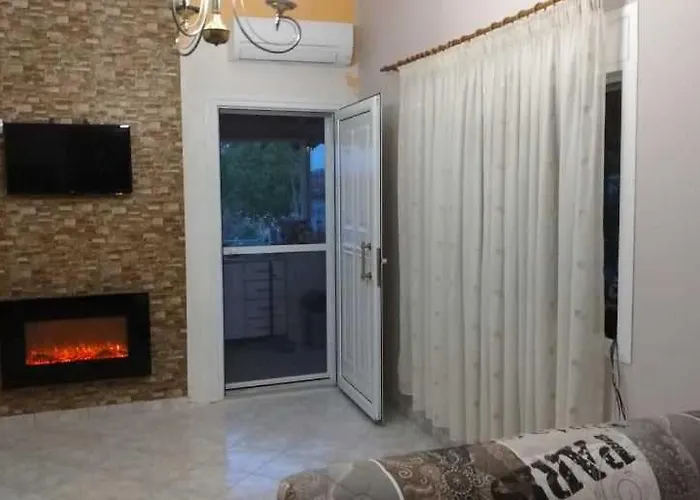 House نيا بلاجيا